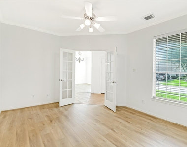 19227 Countryhills Court - Photo Thumbnail 8