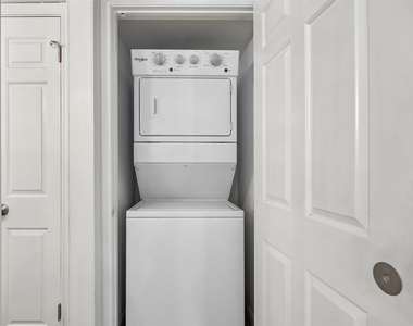 1311 Antoine Drive - Photo Thumbnail 8