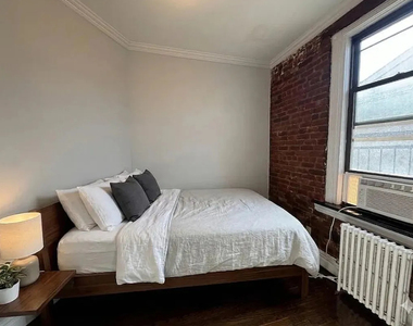 5 West 103rd Street - Photo Thumbnail 4