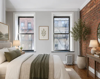 5 West 103rd Street - Photo Thumbnail 3