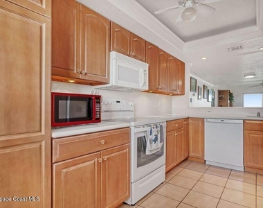 3170 N Atlantic Avenue N - Photo Thumbnail 9