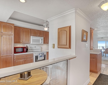 3170 N Atlantic Avenue N - Photo Thumbnail 6