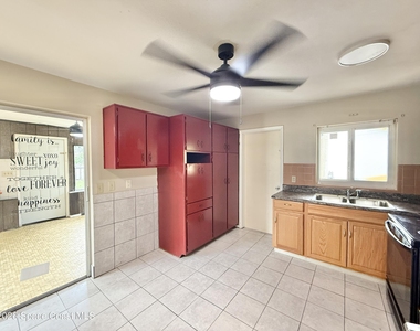 1635 Nassau Street - Photo Thumbnail 1