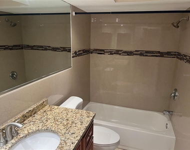 5945 Mockingbird Drive - Photo Thumbnail 10