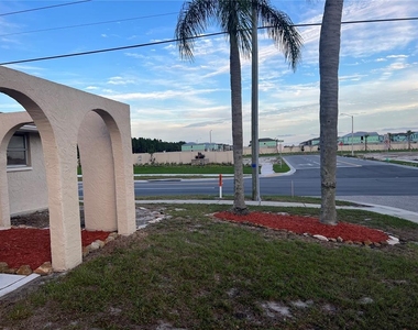 5945 Mockingbird Drive - Photo Thumbnail 2