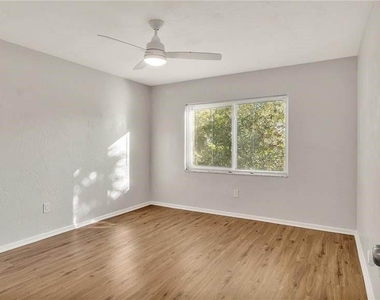 5900 22nd Ave N 5900 22nd Ave N Unit 1 - Photo Thumbnail 13