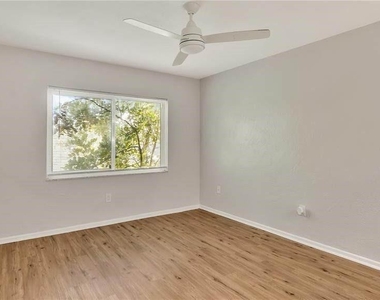 5900 22nd Ave N 5900 22nd Ave N Unit 1 - Photo Thumbnail 15
