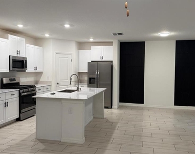 35077 Ackley Trace - Photo Thumbnail 9