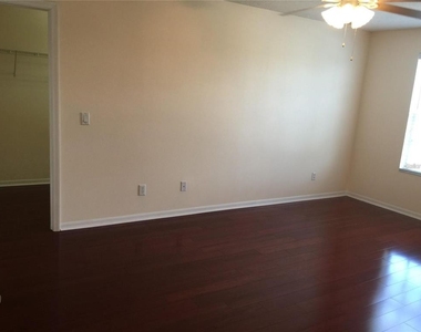 20110 Nob Oak Avenue - Photo Thumbnail 23