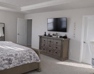 6405 Pebblebrooke Way - Photo Thumbnail 9