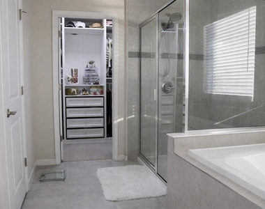 6405 Pebblebrooke Way - Photo Thumbnail 11