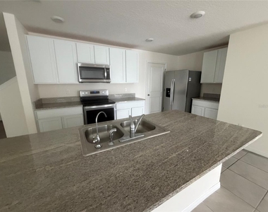 12153 White Cypress Place - Photo Thumbnail 2
