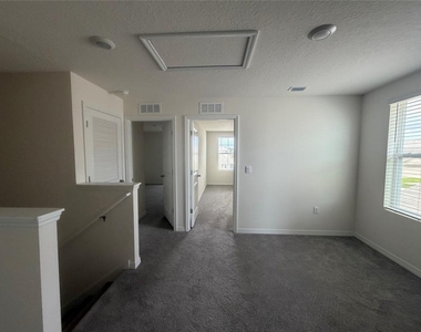 12153 White Cypress Place - Photo Thumbnail 8