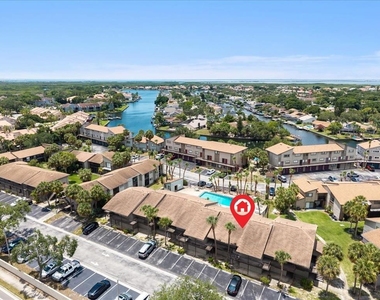6332 Newtown Circle - Photo Thumbnail 26