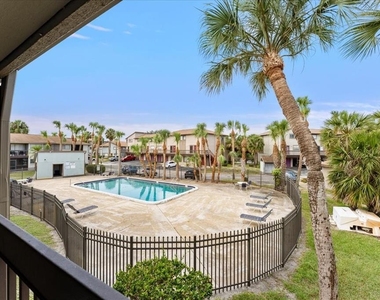 6332 Newtown Circle - Photo Thumbnail 22