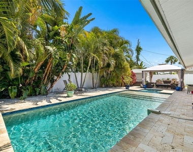 6765 11th Avenue N - Photo Thumbnail 30