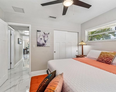 6765 11th Avenue N - Photo Thumbnail 25