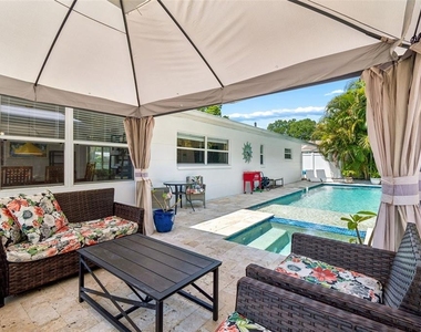6765 11th Avenue N - Photo Thumbnail 28