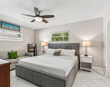 6765 11th Avenue N - Photo Thumbnail 19