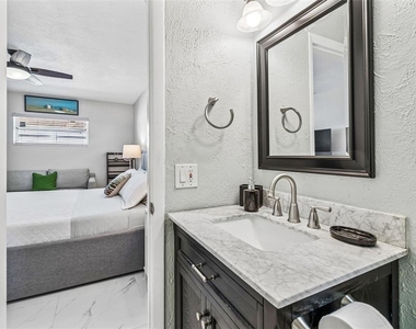 6765 11th Avenue N - Photo Thumbnail 23