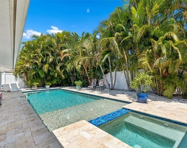 6765 11th Avenue N - Photo Thumbnail 29