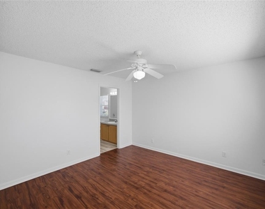 13307 Ashbark Court - Photo Thumbnail 15