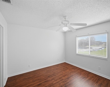 13307 Ashbark Court - Photo Thumbnail 18