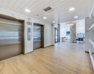 7100 Sunset Way - Photo Thumbnail 4