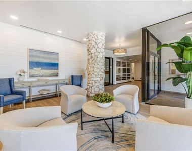7100 Sunset Way - Photo Thumbnail 5