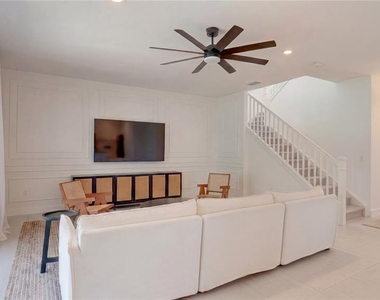 3338 Great Banyan Way - Photo Thumbnail 11
