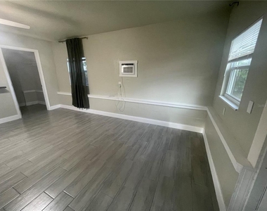 3419 19th Street E - Photo Thumbnail 5