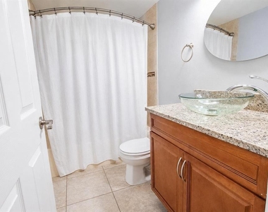 2739 N Poinciana Boulevard - Photo Thumbnail 20
