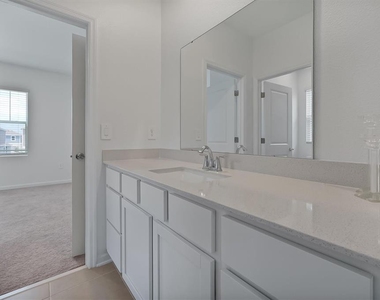 7245 Sienna Oak Alley - Photo Thumbnail 29