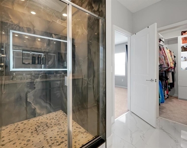 7245 Sienna Oak Alley - Photo Thumbnail 26