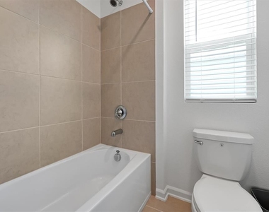 7245 Sienna Oak Alley - Photo Thumbnail 30