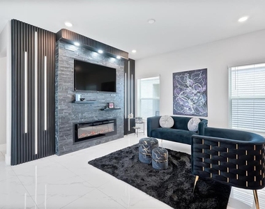 7245 Sienna Oak Alley - Photo Thumbnail 7