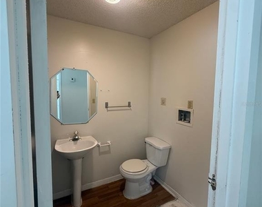 1101 Spring Meadow Drive - Photo Thumbnail 19
