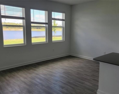 3064 Ella Way - Photo Thumbnail 21