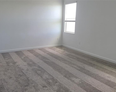 3064 Ella Way - Photo Thumbnail 24