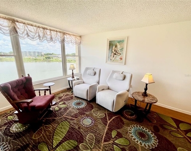 700 Mirror Terrace Nw - Photo Thumbnail 10