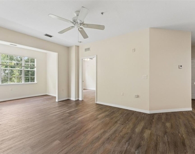 8136 Claire Ann Drive - Photo Thumbnail 10
