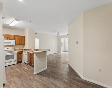8136 Claire Ann Drive - Photo Thumbnail 4