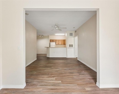 8136 Claire Ann Drive - Photo Thumbnail 13