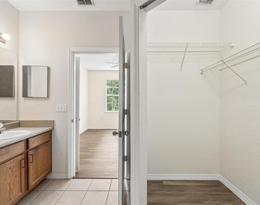8136 Claire Ann Drive - Photo Thumbnail 15