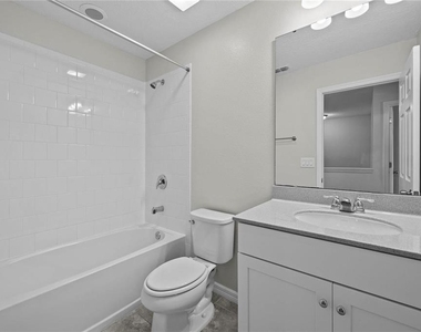 8061 Glenlloyd Avenue - Photo Thumbnail 21