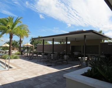 8061 Glenlloyd Avenue - Photo Thumbnail 30