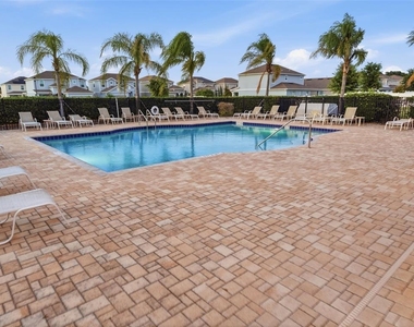 1097 Hendon Loop - Photo Thumbnail 41