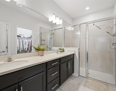 1097 Hendon Loop - Photo Thumbnail 25