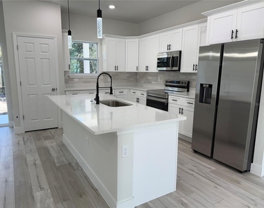 7897 N Fieldstone Drive - Photo Thumbnail 27