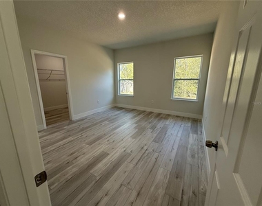 7897 N Fieldstone Drive - Photo Thumbnail 17